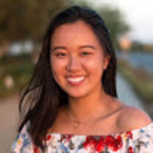 Meet your Posher, Adrienne